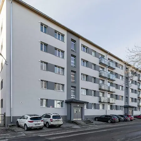 Nafta Apartment